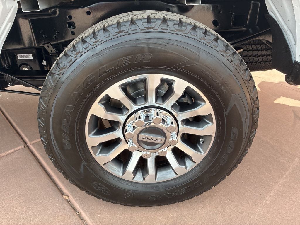 2022 Ford F-250SD Lariat