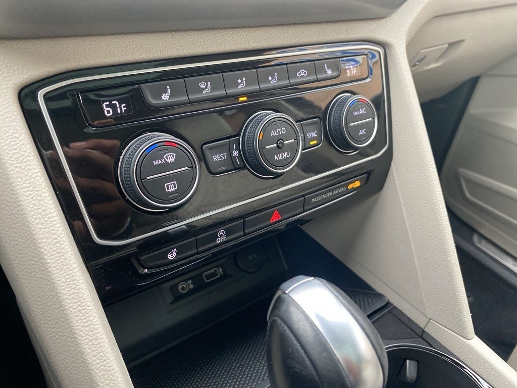 2019 Volkswagen Atlas 3.6L V6 SEL R-Line R-Line