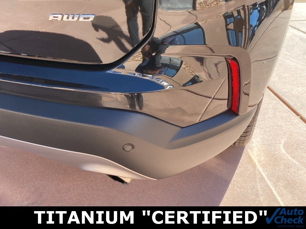 2022 Ford Edge Titanium