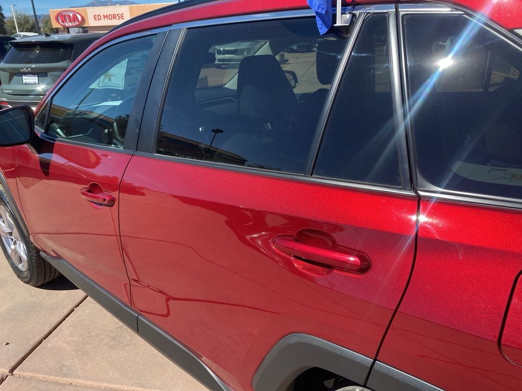 2022 Toyota RAV4 XLE