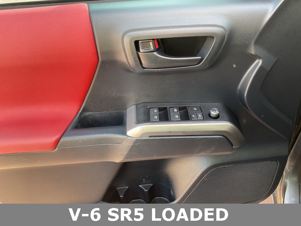 2018 Toyota Tacoma SR5 V6