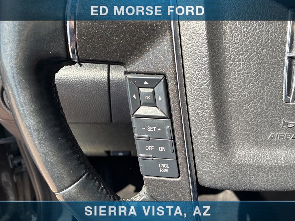 2015 Lincoln Navigator Base